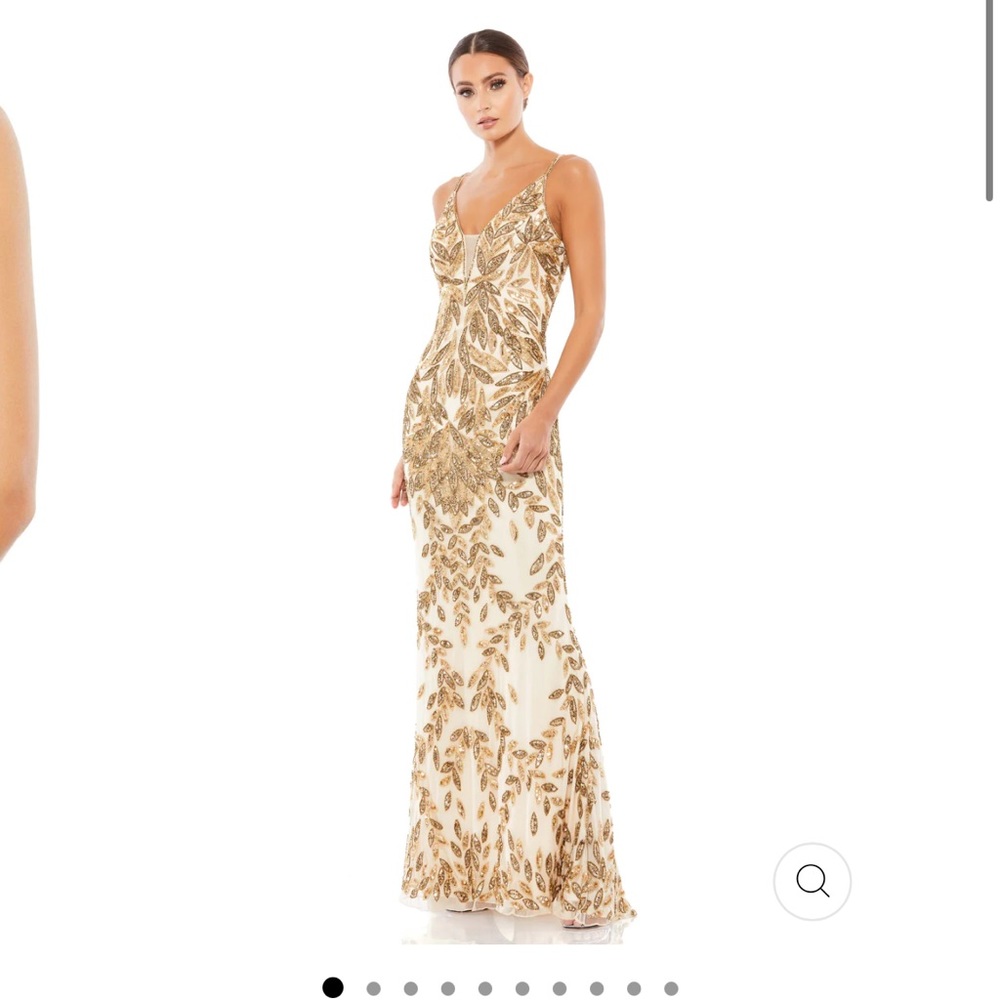 Mac Duggal gown $498 new some beads are pulling on straps from being hung SOLD!
